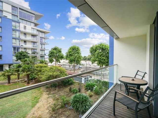Apartment for rent in Cat Hill, England