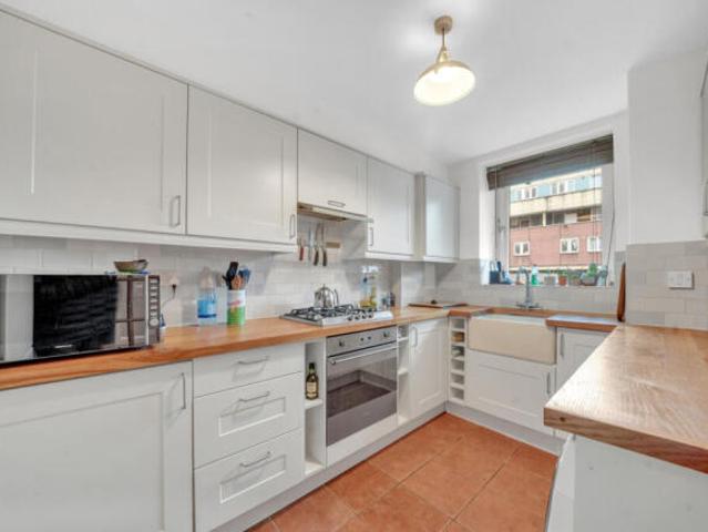 Apartment for rent in Llanbadoc, Wales