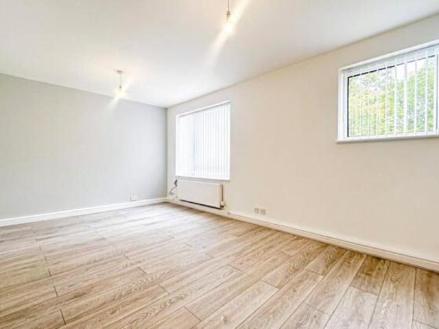 Apartment for rent in Calderstones