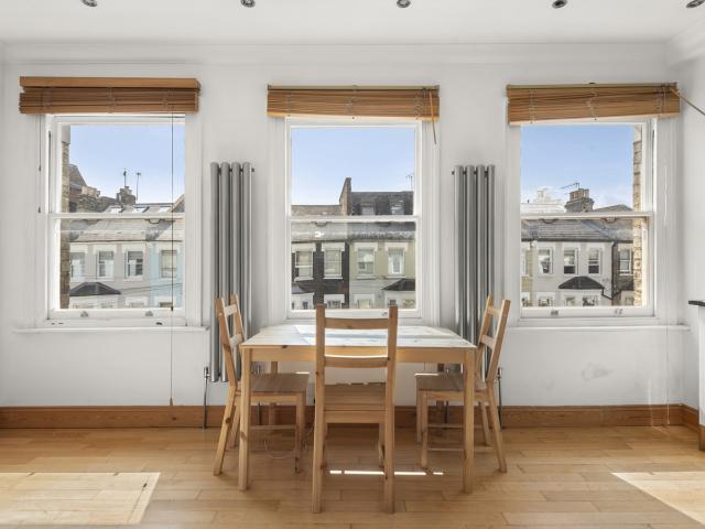 Apartment for rent in Fulham, Walham Green
