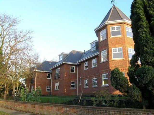House for rent in Epsom, Surrey