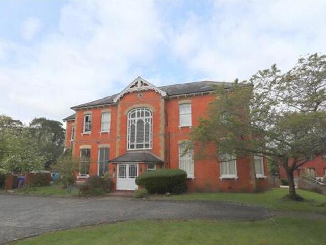 House for rent in Farnborough, Hampshire