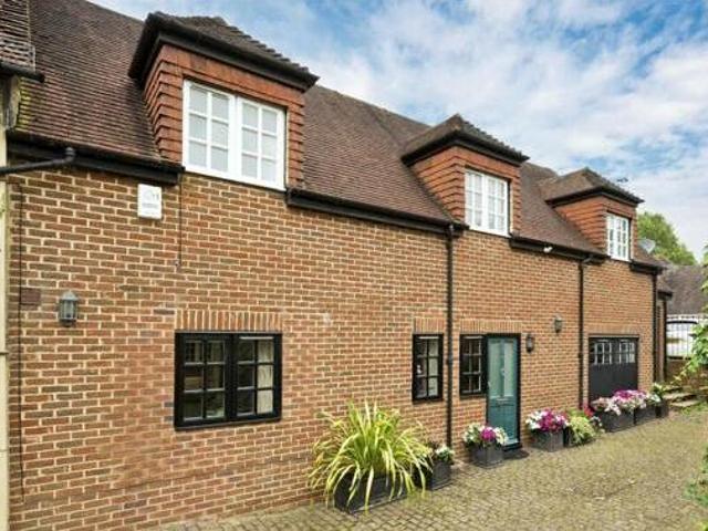 House for rent in Fole, Surrey