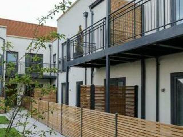 House for rent in Fole, Surrey
