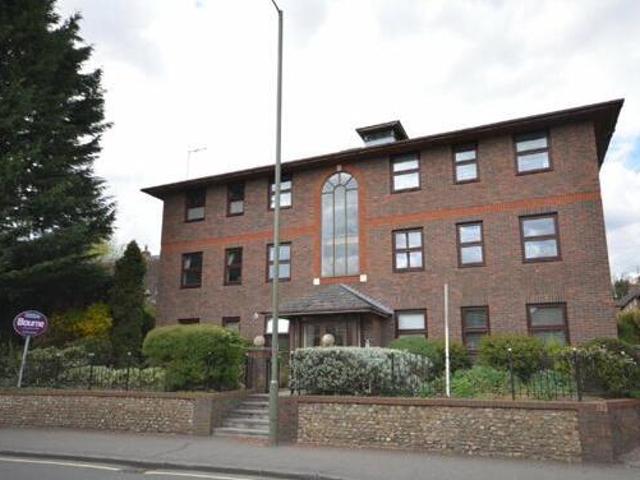 House for rent in Fole, Surrey