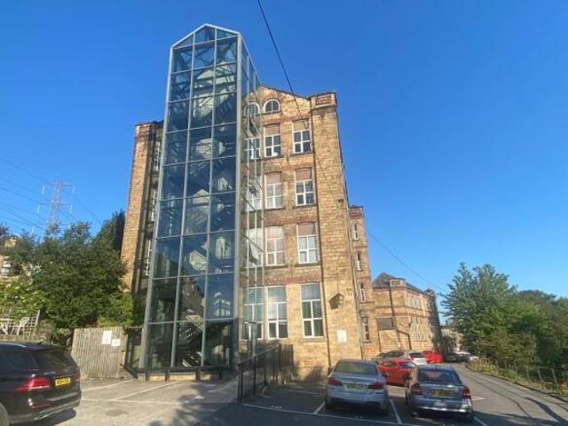 Apartment for rent in Huddersfield, Kirklees