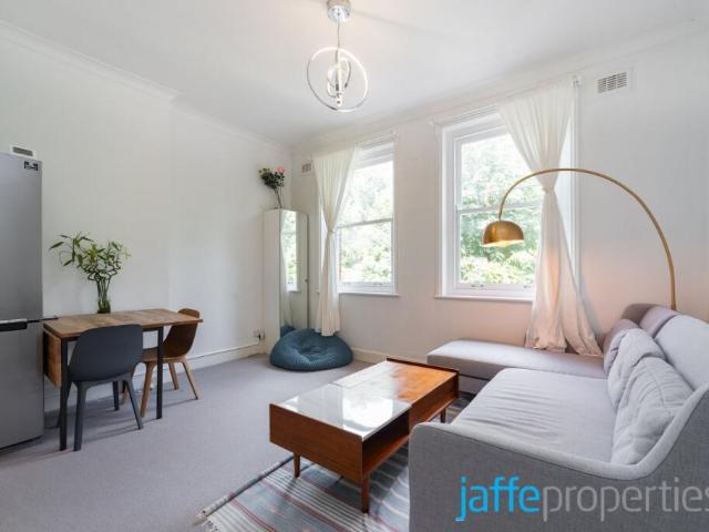 Apartment for rent in Finchley