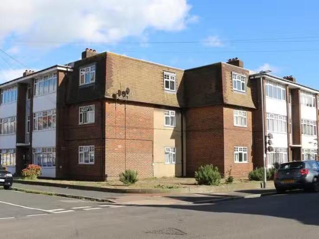 Apartment for rent in Peacehaven, Iford