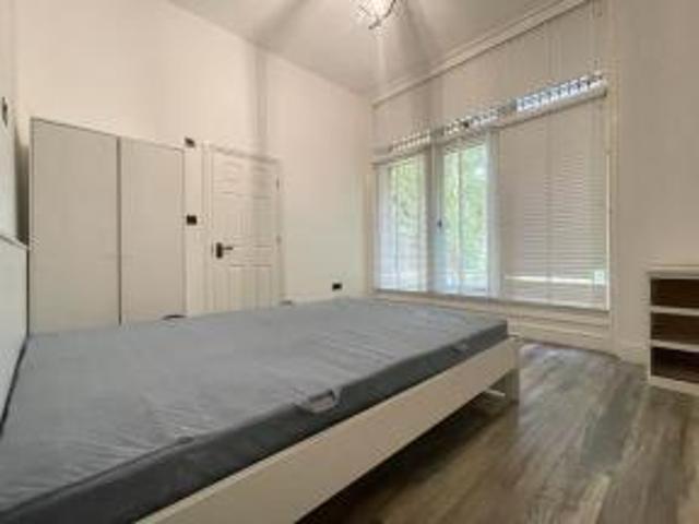 Apartment for rent in South Lane, West Yorkshire