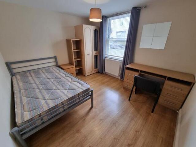 Apartment for rent in Sydenham, Green Close