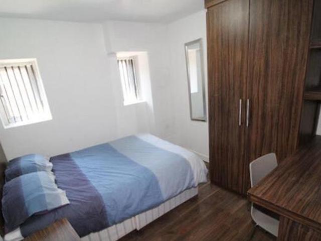 House for rent in Lyons, Greater London