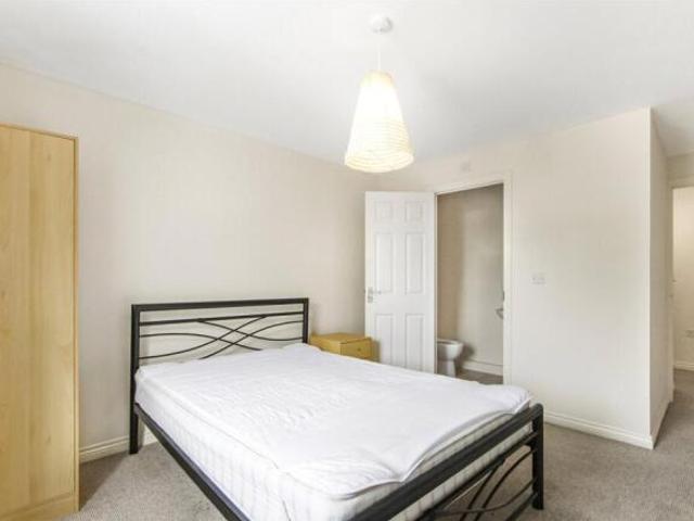 Apartment for rent in Wiltshire