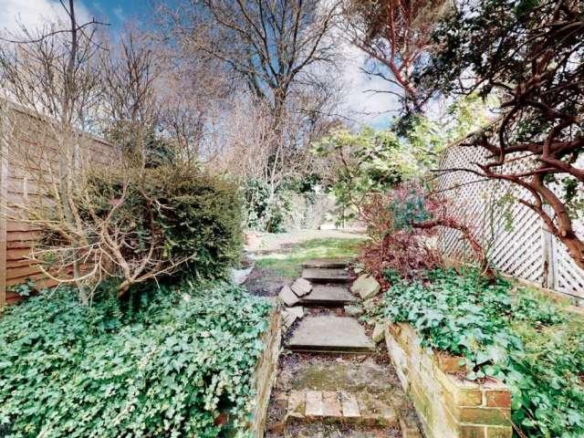 Apartment for rent in Cat Hill, Isle Of Man