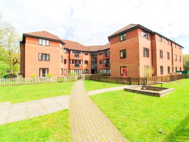 Apartment for rent in Henbury