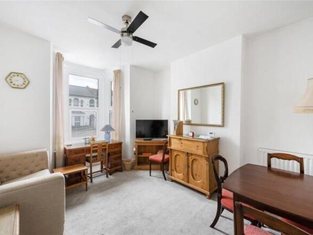 Apartment for rent in Cat Hill