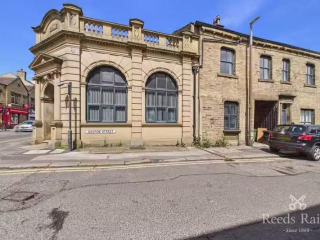 Apartment for rent in Lindley, West Yorkshire