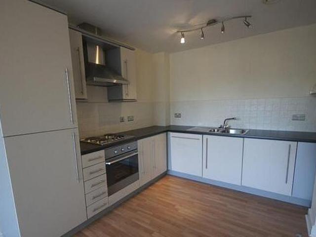 House for rent in Charlesworth, East Midlands