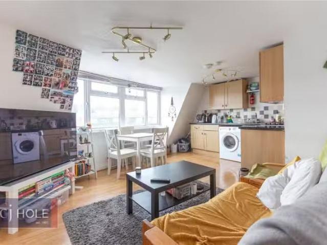 Apartment for rent in Bishopston, Feckenham