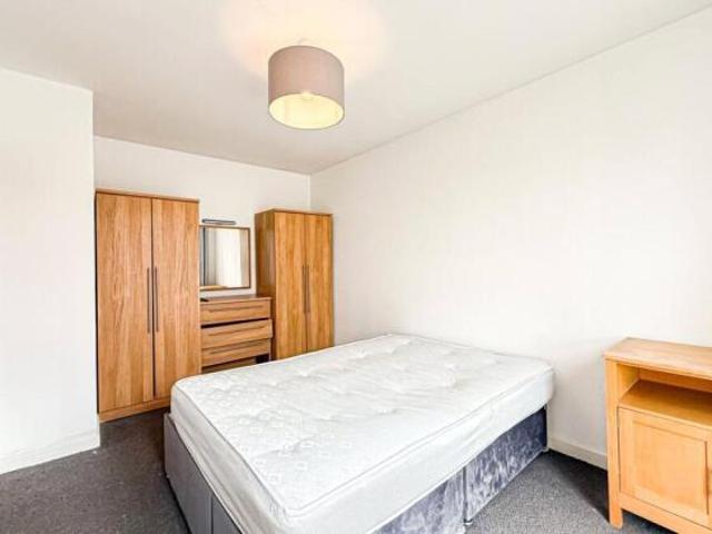 Apartment for rent in Calderstones