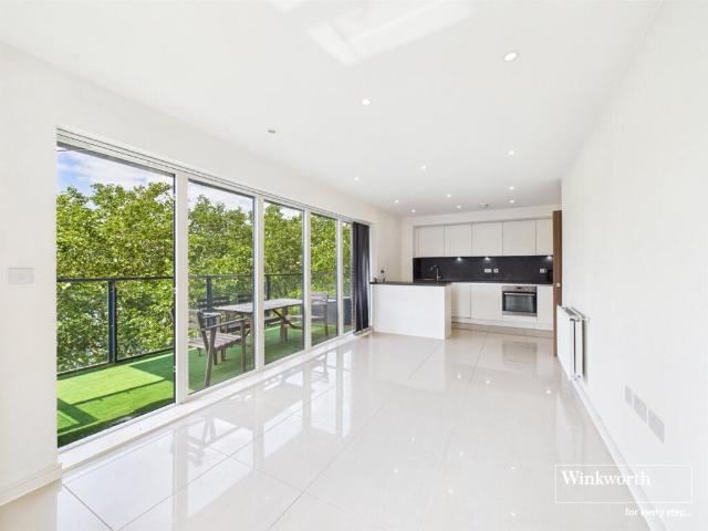 Apartment for rent in Hendon