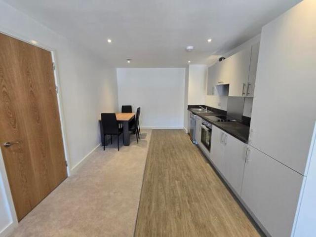 Apartment for rent in South Lane, West Yorkshire