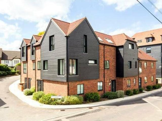 House for rent in Lyons, Greater London
