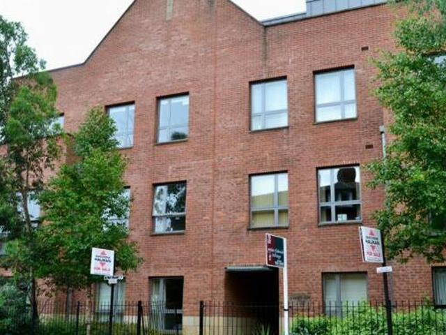 House for rent in Wilmslow
