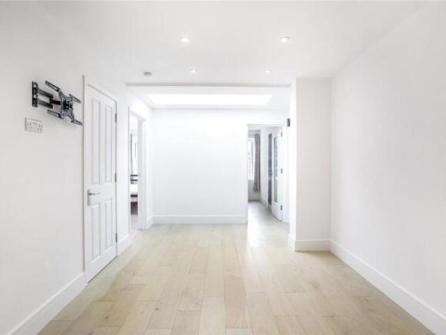 Apartment for rent in Green Street Green, Greater London