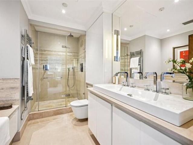 Apartment for rent in Green Street Green, Greater London