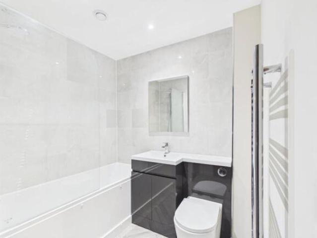 Apartment for rent in Monks Orchard, Kent