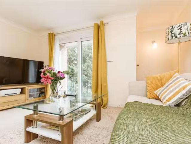 Apartment for rent in Feckenham, City Of Bristol
