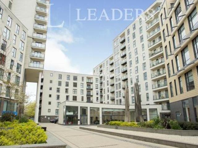 House for rent in Surrey, England