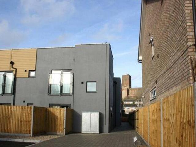 House for rent in Guildford Park, Guildford