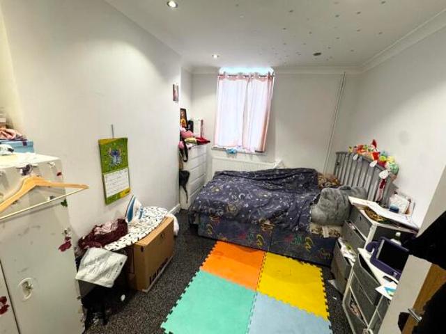 Apartment for rent in Pengam Green, Falcon Lodge