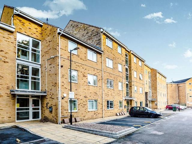 Apartment for rent in Birchencliffe