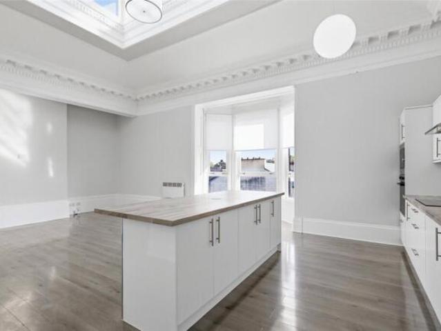 Apartment for rent in Scotland