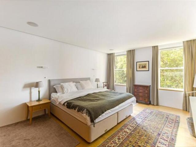 Apartment for rent in Cat Hill, England