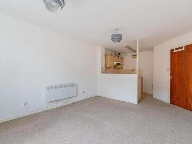 Apartment for rent in Cardiff International Sports Village, Falcon Lodge