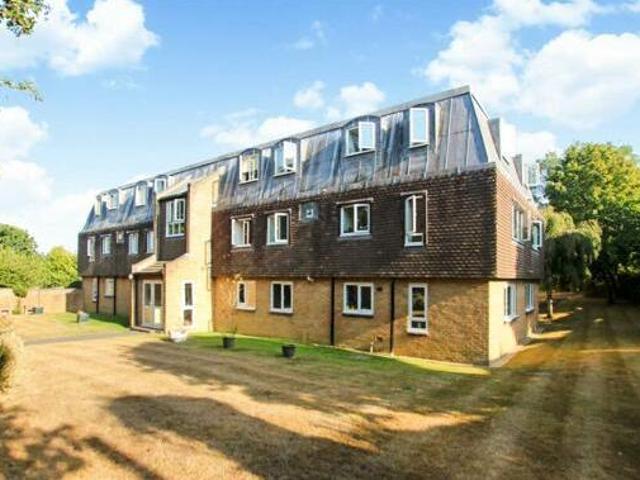 House for rent in Perryfields, West Sussex