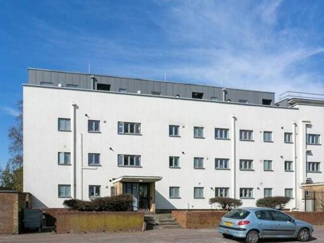 House for rent in Pouchen End, Hertfordshire