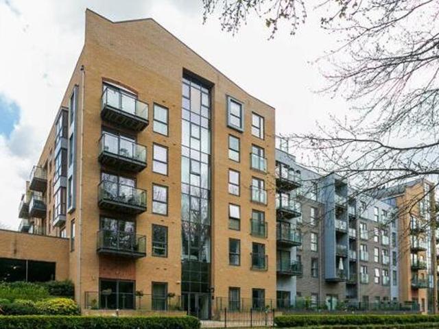 House for rent in Pouchen End, Hertfordshire