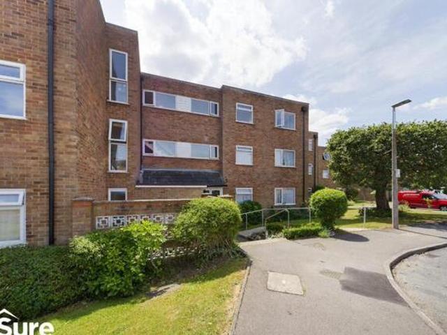 House for rent in Pouchen End, Hertfordshire