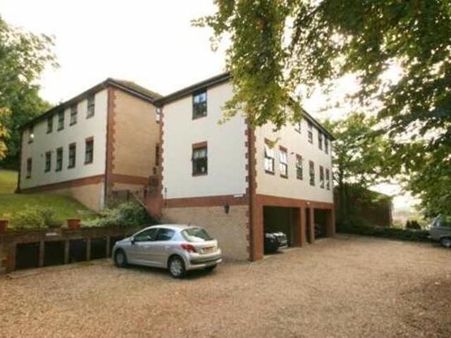 House for rent in Hammerfield, Pouchen End