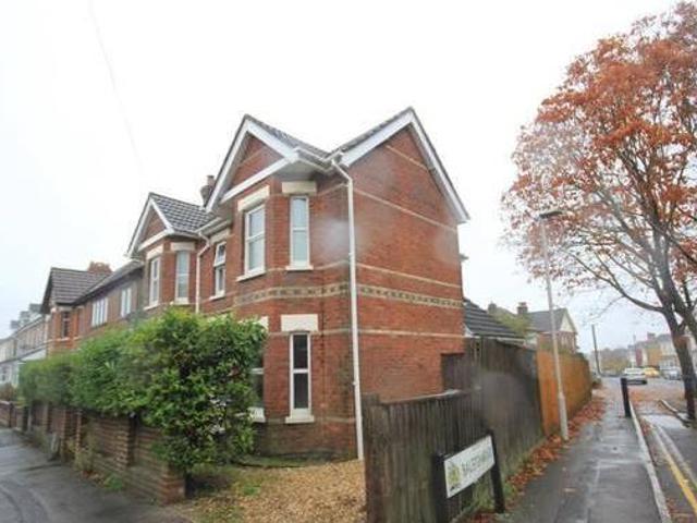 House for rent in Lyons, Greater London