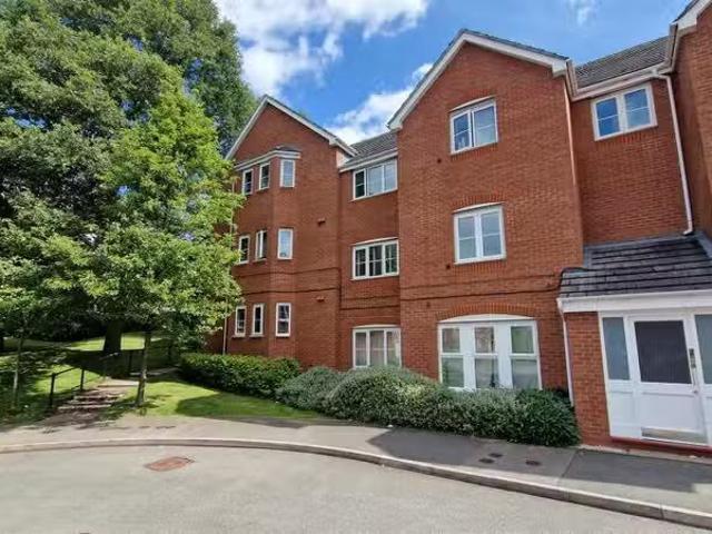 Apartment for rent in Woodway Park, West Midlands