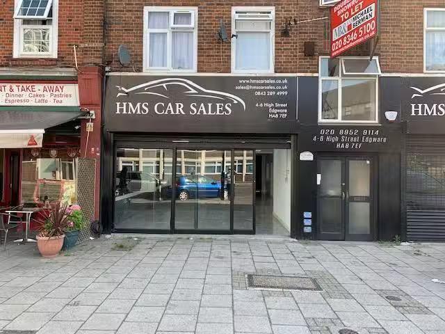 Apartment for rent in Burnt Oak, Greater London