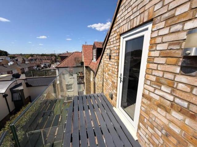 Apartment for rent in Bushey