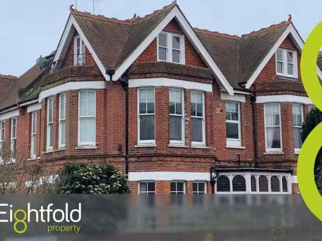 Apartment for rent in Littlecote, West Sussex