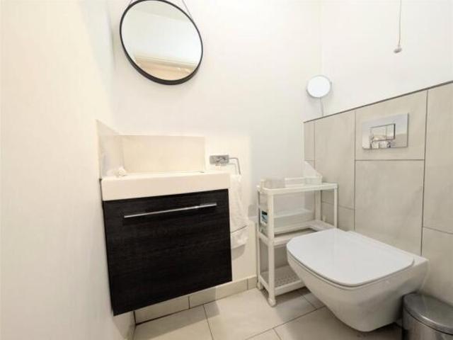 Apartment for rent in Cat Hill