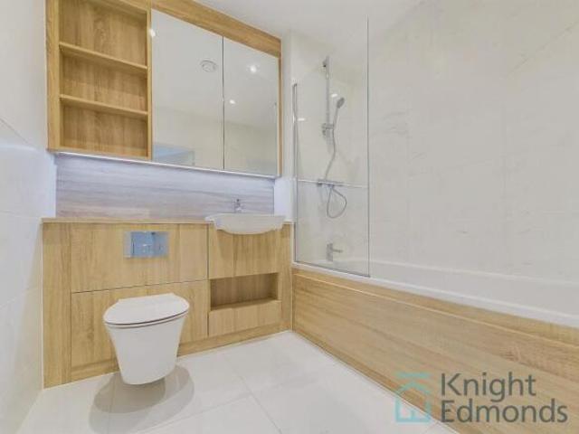 Apartment for rent in South Lane, West Yorkshire